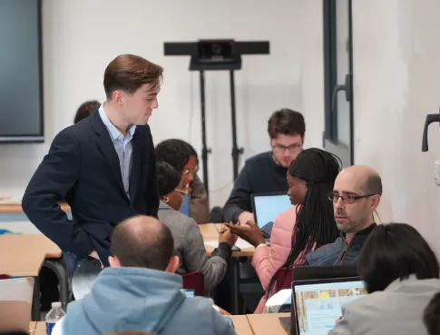 Quand la théorie rencontre le terrain